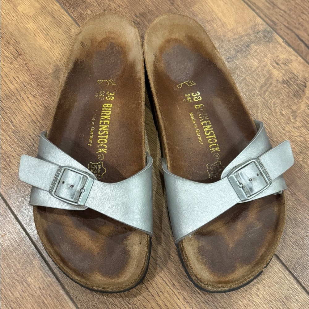 Birkenstock Women's Metallic Silver Flip Flop Sandals EU 38